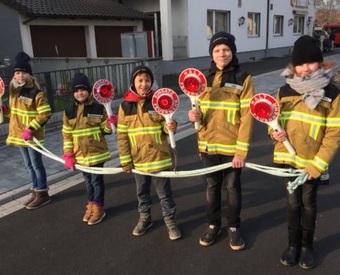 Die Kids der Minifeuerwehr Kahl